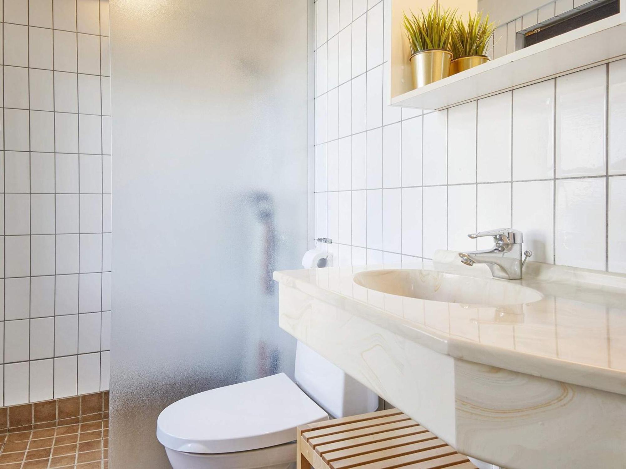 5 Person Holiday Home On A Holiday Park In Gudhjem Extérieur photo
